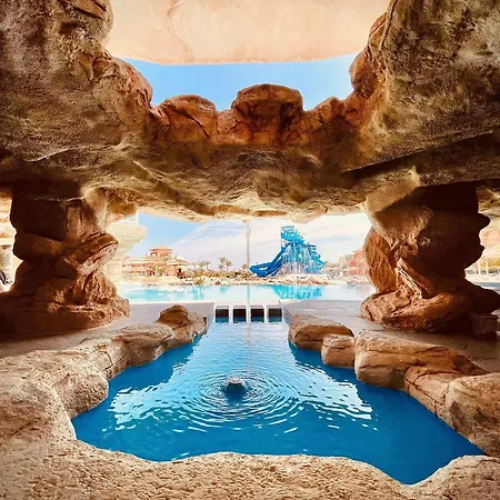 Hotel Faraana Heights Aqua Park