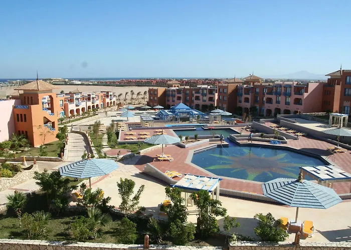 Faraana Heights Aqua Park Üdülőközpont 4*